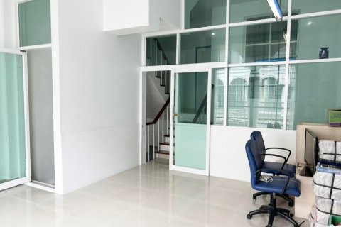 Таунхаус в Лат Пхрау, Бангкок, Таиланд с 3 спальнями  № 145807 - фото 13