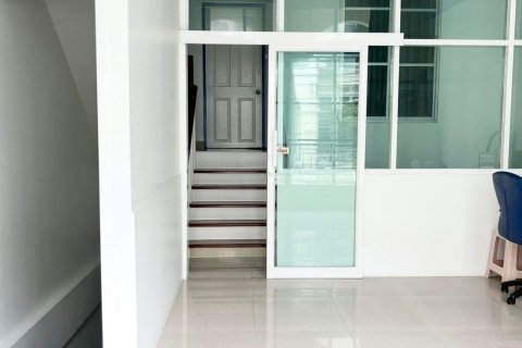 Таунхаус в Лат Пхрау, Бангкок, Таиланд с 3 спальнями  № 145807 - фото 15