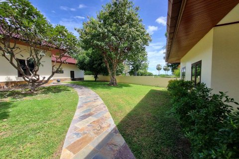 Вилла в Ча-аме, Таиланд с 5 спальнями  № 145867 - фото 9