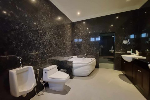 Вилла в Ча-аме, Таиланд с 5 спальнями  № 145867 - фото 5