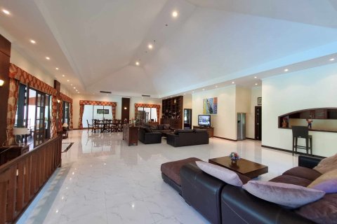 Вилла в Ча-аме, Таиланд с 5 спальнями  № 145867 - фото 2