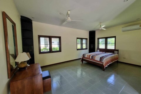 Вилла в Ча-аме, Таиланд с 5 спальнями  № 145867 - фото 11