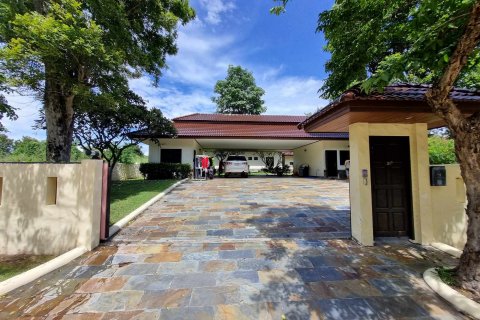 Вилла в Ча-аме, Таиланд с 5 спальнями  № 145867 - фото 7