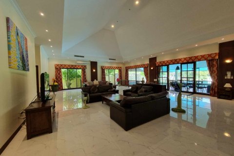 Вилла в Ча-аме, Таиланд с 5 спальнями  № 145867 - фото 21