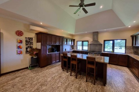 Вилла в Ча-аме, Таиланд с 5 спальнями  № 145867 - фото 17