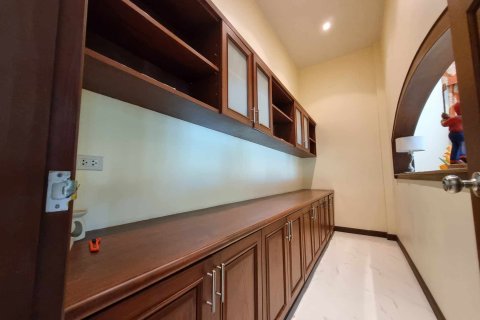 Вилла в Ча-аме, Таиланд с 5 спальнями  № 145867 - фото 24