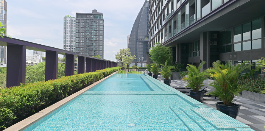Condo in Bangkok, Thailand, 3 bedrooms № 190182