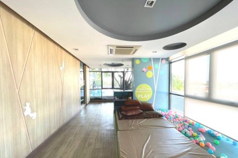 Condo à Bang Na, Bangkok, Thaïlande, 2 chambres  № 164767 - photo 18