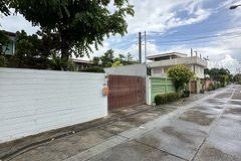 Дом в Чатучаке, Бангкок, Таиланд с 3 спальнями  № 164769 - фото 2