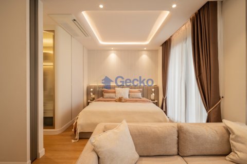 Condo in Pattaya, Thailand, 1 bedroom  № 196401 - photo 17