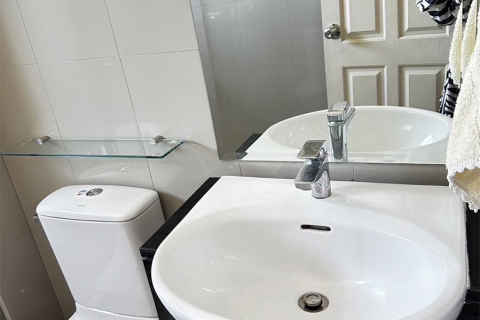 Condominio de 1 dormitorio en Bangkok, Tailandia № 209260 - foto 4