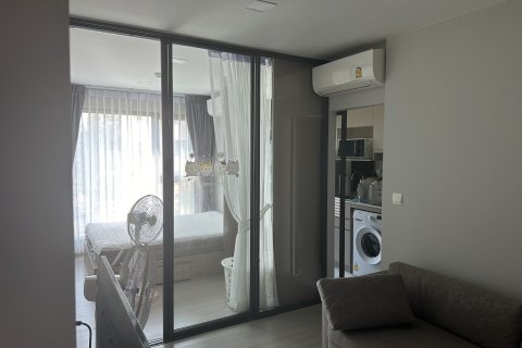 Condo à Phra Khanong, Bangkok, Thaïlande, 2 chambres  № 159013 - photo 6