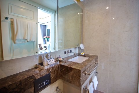 Condo in Phuket, Thailand, 2 bedrooms  № 151975 - photo 9