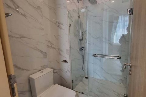 Студия в кондо в Ваттхане, Бангкок, Таиланд № 151976 - фото 10