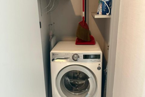 Studio dans le Condo à Watthana, Bangkok, Thaïlande  № 151980 - photo 19