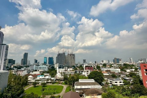 Studio dans le Condo à Watthana, Bangkok, Thaïlande  № 151980 - photo 21