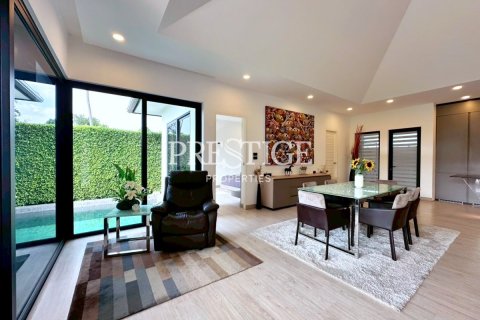 House in Pattaya, Thailand 2 bedrooms № 197636 - photo 7