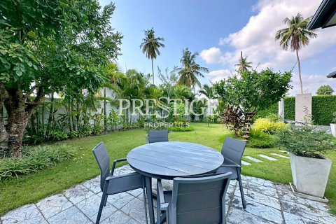 House in Pattaya, Thailand 2 bedrooms № 197636 - photo 22