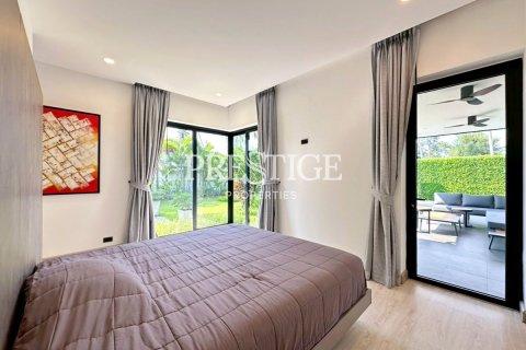 House in Pattaya, Thailand 2 bedrooms № 197636 - photo 13