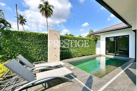 House in Pattaya, Thailand 2 bedrooms № 197636 - photo 23