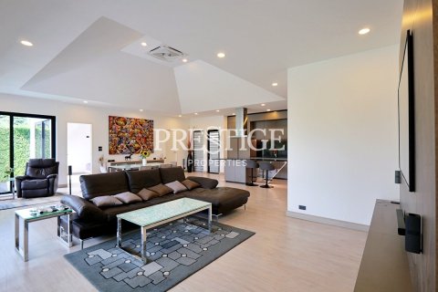 House in Pattaya, Thailand 2 bedrooms № 197636 - photo 5