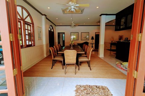 Вилла в Хуа Хине, Таиланд с 6 спальнями  № 136171 - фото 9