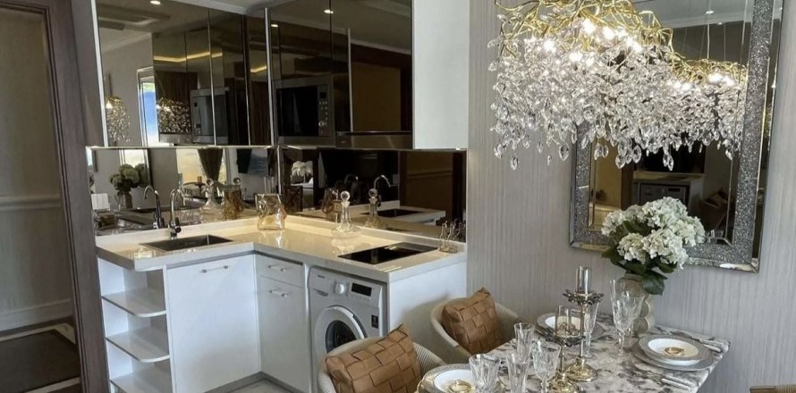 Studio dans le Condo à Pattaya, Thaïlande  № 136167