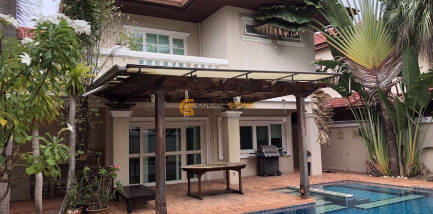 Studio in Pattaya, Thailand № 180337