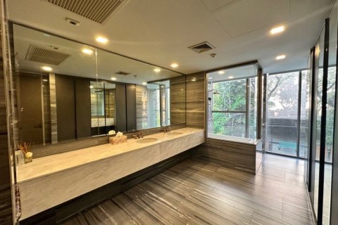 Condo in Watthana, Bangkok, Thailand, 3 bedrooms  № 159528 - photo 10