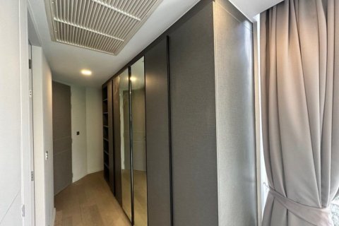 Condo in Watthana, Bangkok, Thailand, 3 bedrooms  № 159528 - photo 17