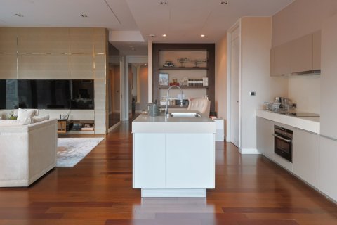 Condo in Watthana, Bangkok, Thailand, 2 bedrooms № 159530 - photo 9