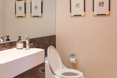 Condo in Watthana, Bangkok, Thailand, 2 bedrooms № 159530 - photo 12