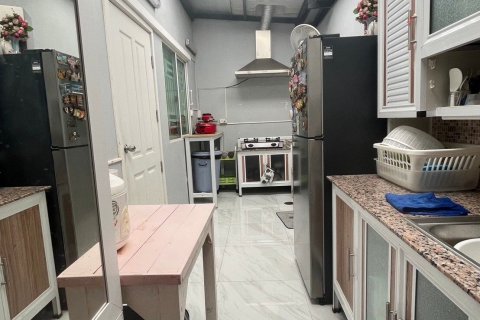 Townhouse in Bangkok, Thailand 3 bedrooms № 159527 - photo 7