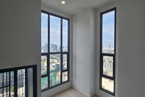 Studio in the Condo in Phaya Thai, Bangkok, Thailand № 163191 - photo 2