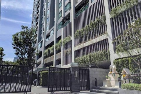 Studio dans le Condo à Watthana, Bangkok, Thaïlande  № 163192 - photo 8