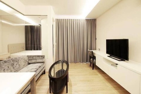 Studio dans le Condo à Watthana, Bangkok, Thaïlande  № 163192 - photo 3