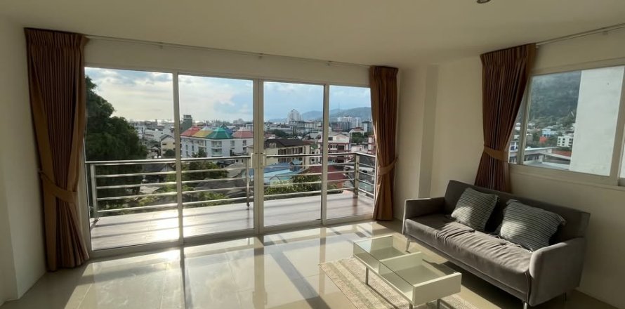 Apartment in Pattaya, Thailand 3 rooms № 179146