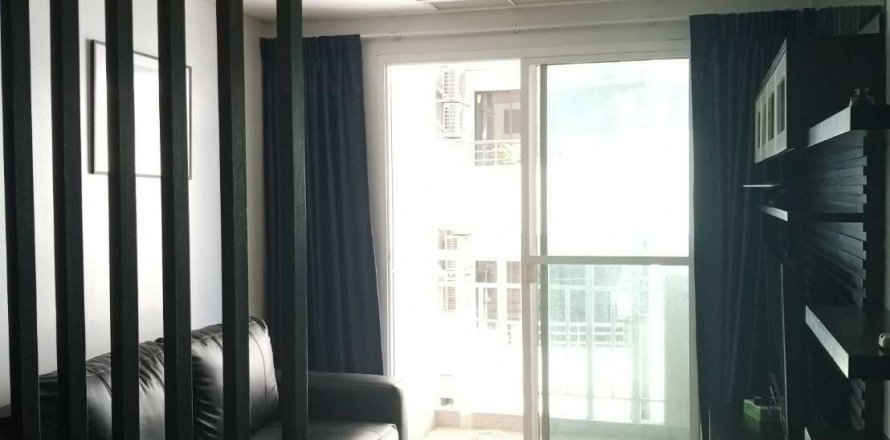 Студия в кондо в Ваттхане, Бангкок, Таиланд № 138835