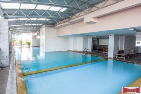 Apartment in Bangkok, Thailand 2 bedrooms № 192806 - photo 2