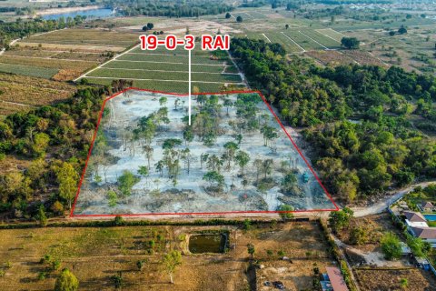 Land in Hua Hin, Thailand 30400 sq.m. № 163512