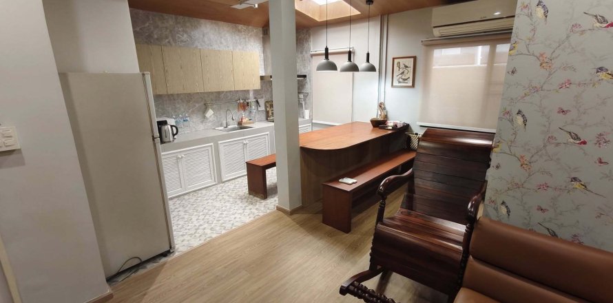 Townhouse in Bangkok, Thailand 3 bedrooms № 171681