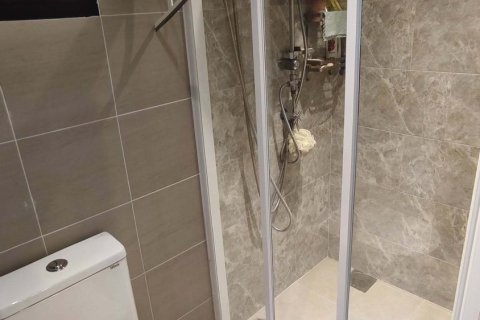 Townhouse in Bangkok, Thailand 3 bedrooms № 171681 - photo 11