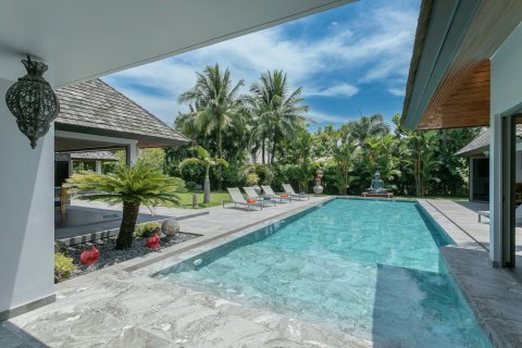House in Bang Tao, Thailand 4 bedrooms № 153836 - photo 26