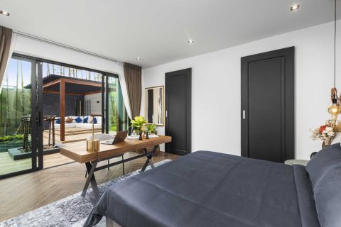 House in Rawai, Thailand 4 bedrooms № 153839 - photo 21