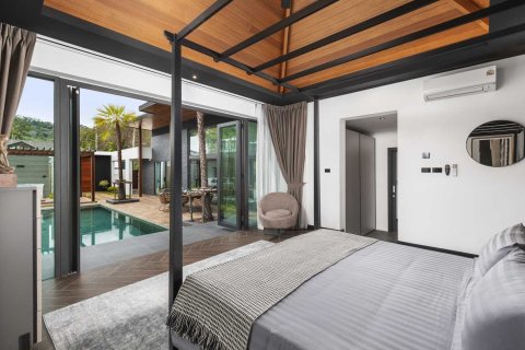 House in Rawai, Thailand 4 bedrooms № 153839 - photo 10