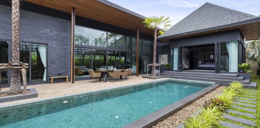 House in Rawai, Thailand 4 bedrooms № 153840