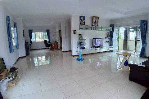 Дом в Паттайе, Таиланд с 3 спальнями  № 151010 - фото 4