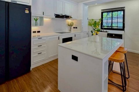 House in Pattaya, Thailand 4 bedrooms № 144254 - photo 9