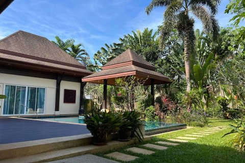 Villa in Phuket, Thailand 3 bedrooms № 173704 - photo 10