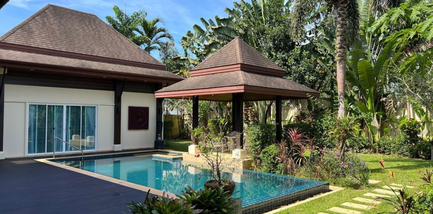Villa in Phuket, Thailand 3 bedrooms № 173704